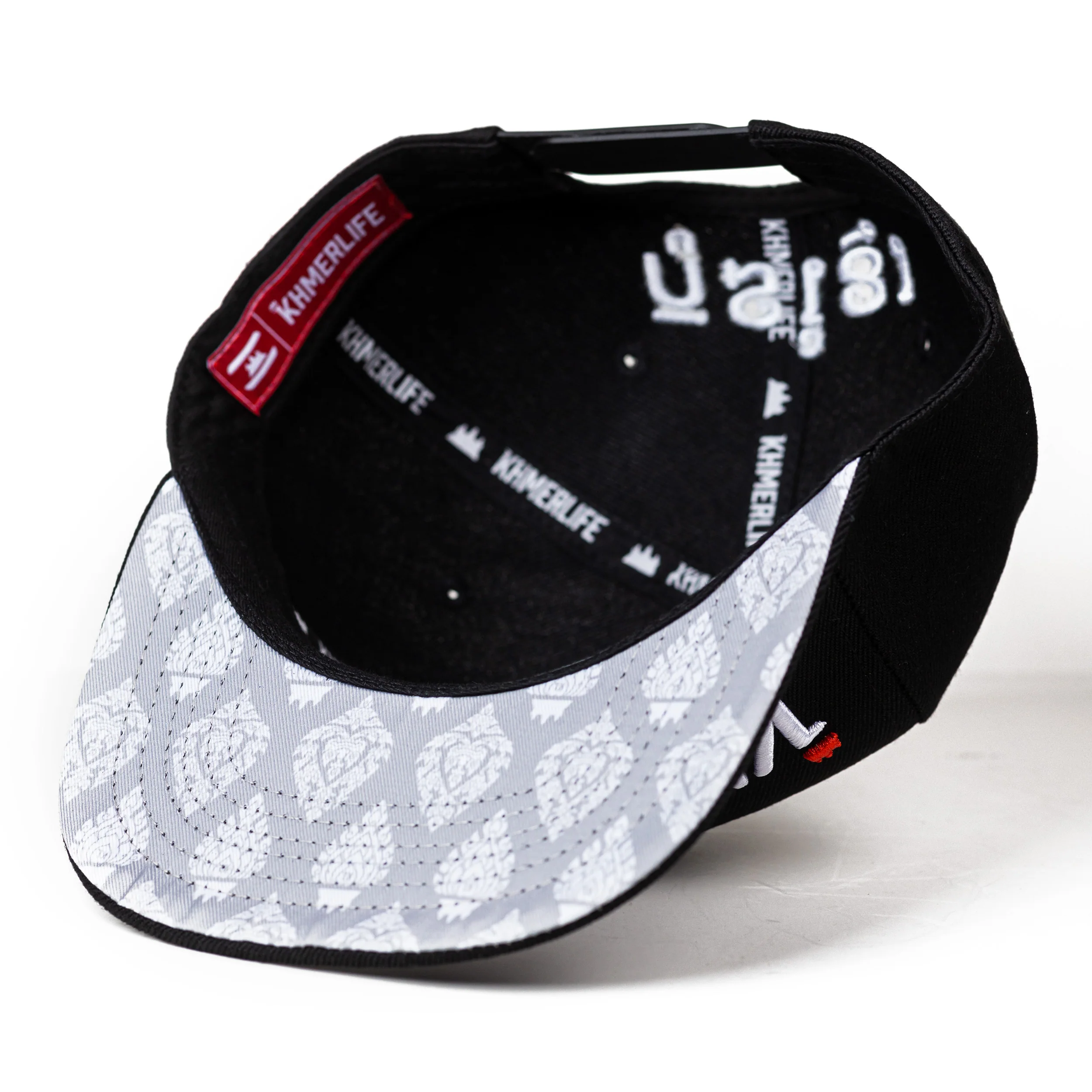 Classic Snapback Cap - Black - Image 3