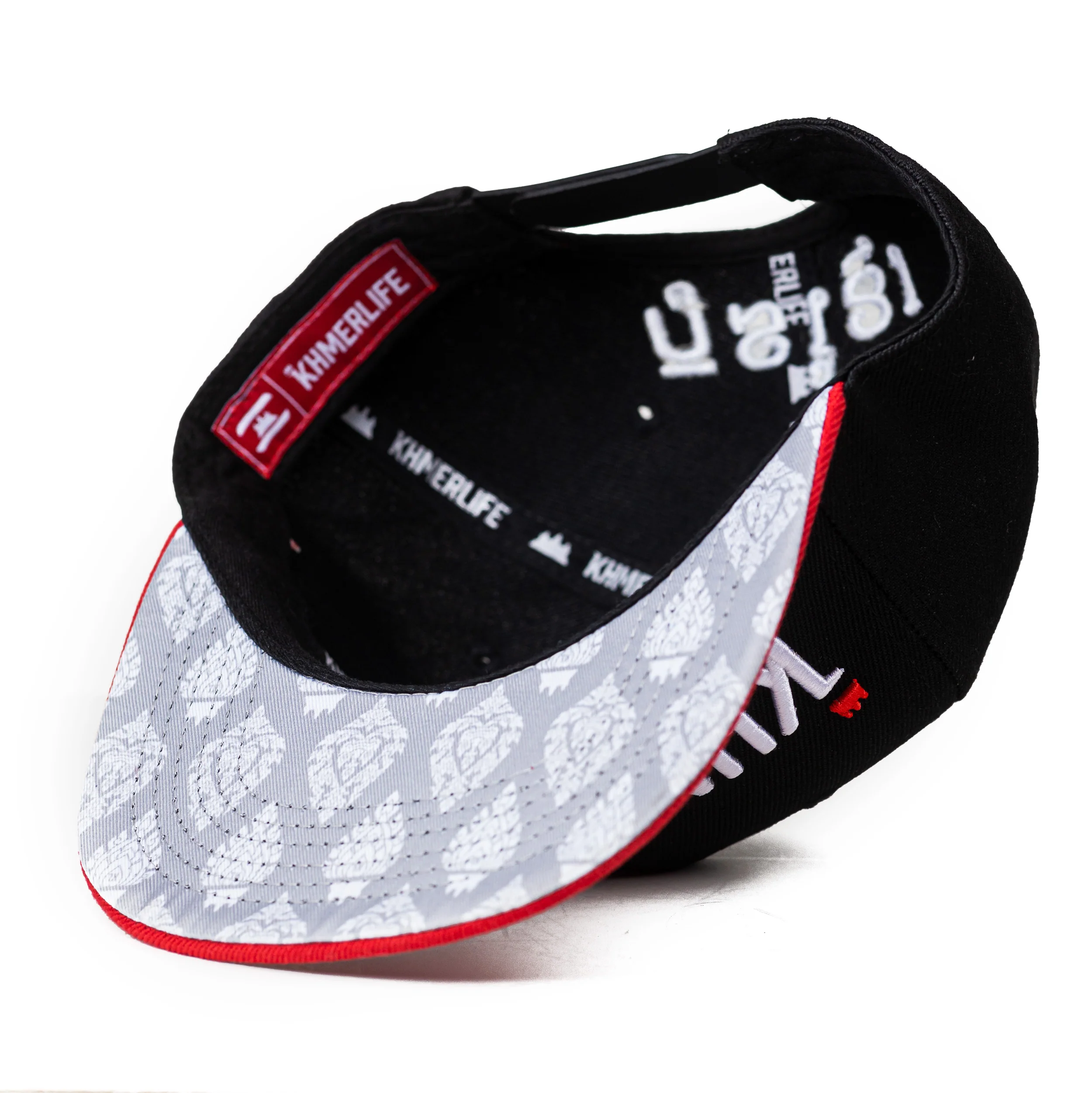 Classic Snapback Cap - Black/Red - Image 4